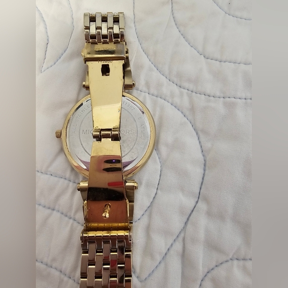 Michael Kors MK3219 Darci Gold Tone with Crystal Used Women's Working Watch - Picture 5 of 8